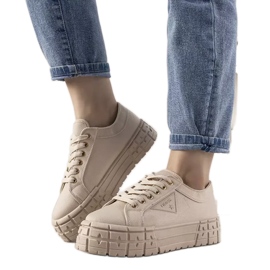 Sneakers beige con suola spessa Giselle