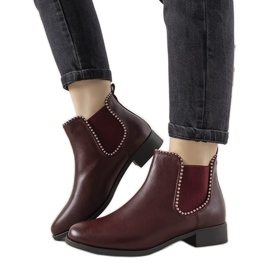 Classici stivaletti rossi con elastico e borchie Merino rosso