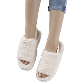 Pantofole da donna beige con elastico e pelliccia Fierro
