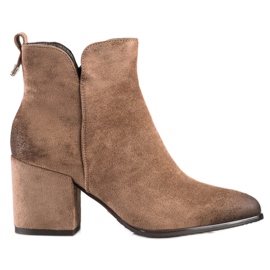Stivali con tacco alto in pelle scamosciata di VINCEZA beige marrone