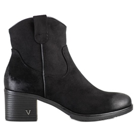 Comodi stivali Vinceza in camoscio nero