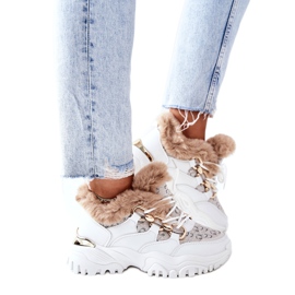 Scarpe sportive isolate da donna White Heart Beats bianco
