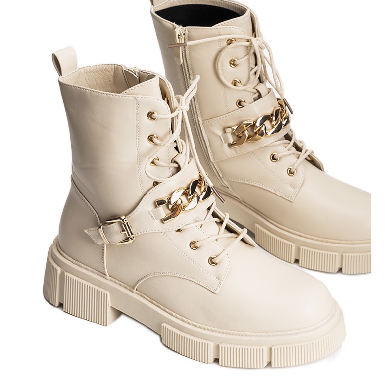 Trappers beige con catena Laurette dorata
