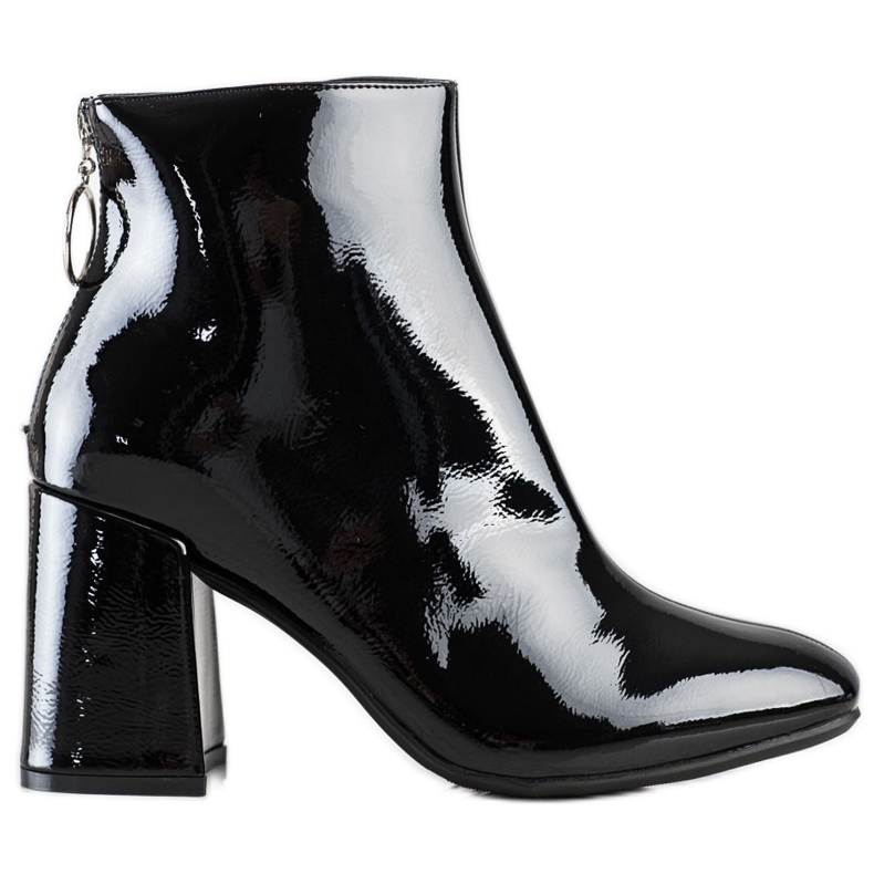 Lucky Shoes Stivali laccati sul post nero