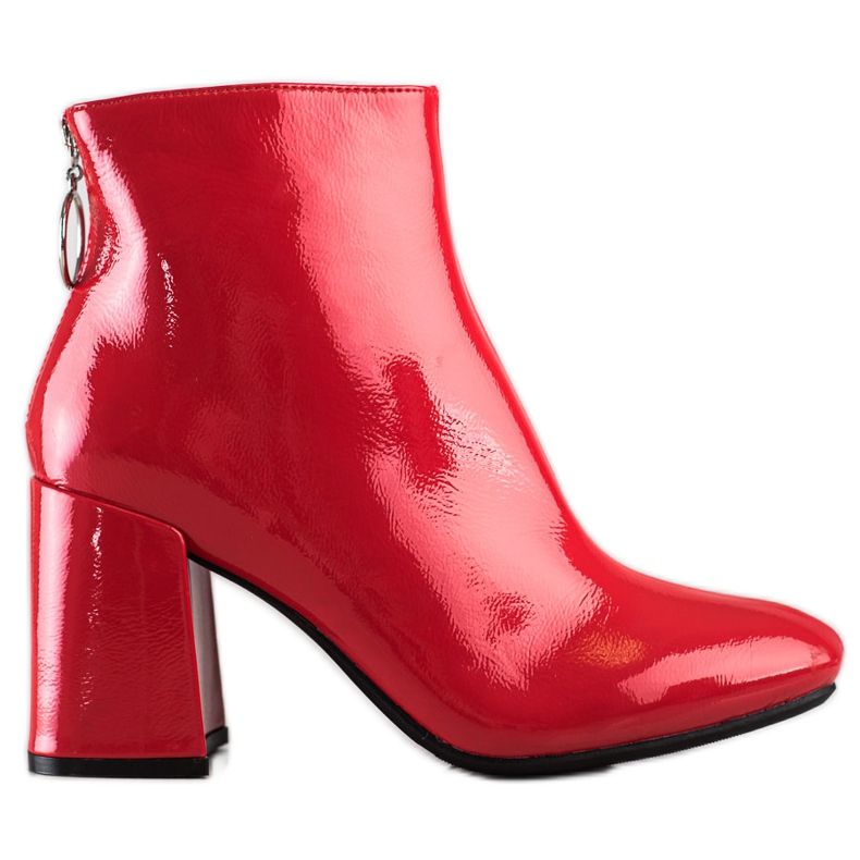 Lucky Shoes Stivali laccati sul post rosso
