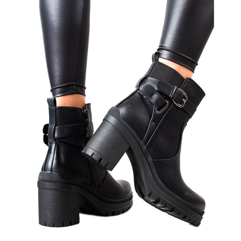 Renda Stivali casual con plateau nero