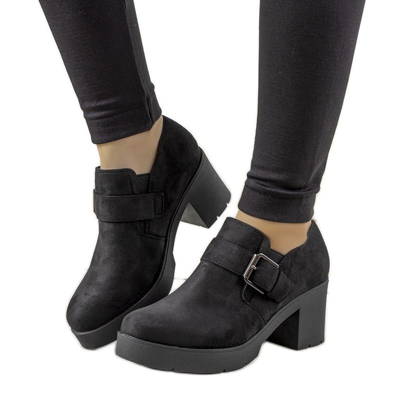 Scarpe nere sul palo di Leonie nero