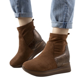 Sneakers marroni con inserto in pelle di serpente Garibay marrone