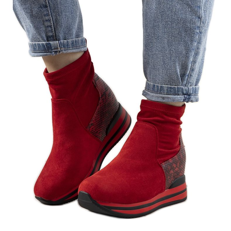 Sneakers rosse con inserto in pelle di serpente Garibay rosso