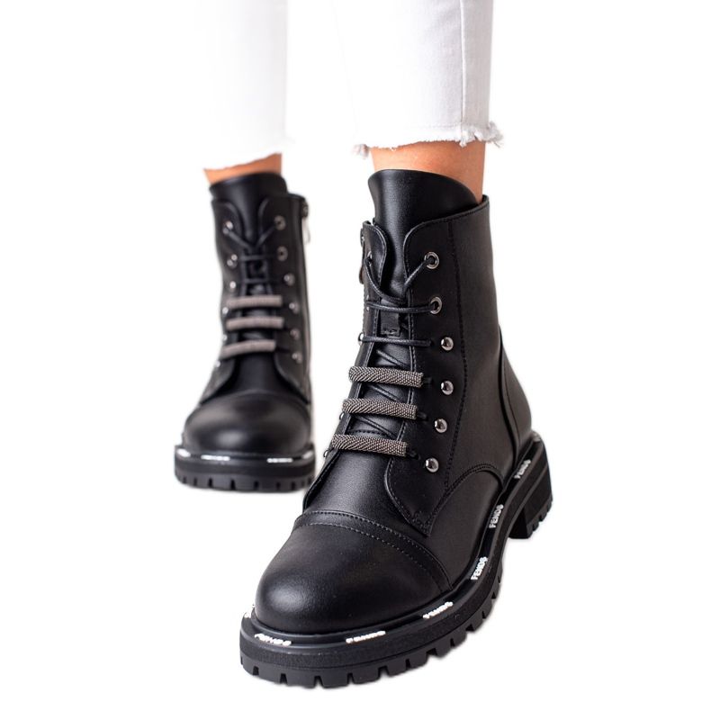Eleganti stivali in pelle di ARTIKER Trappers nero