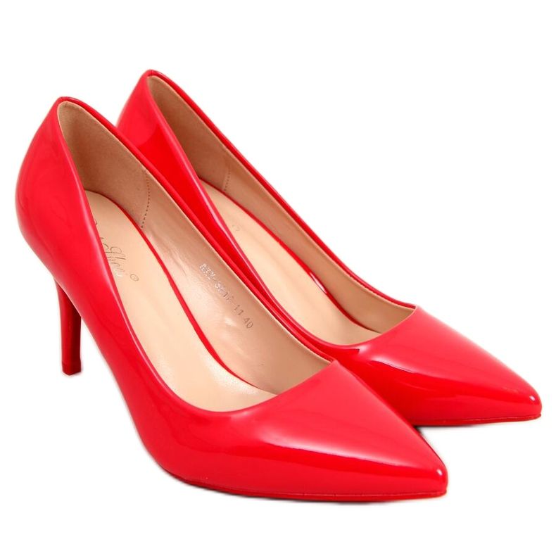 Tacchi alti da donna rosso rubino