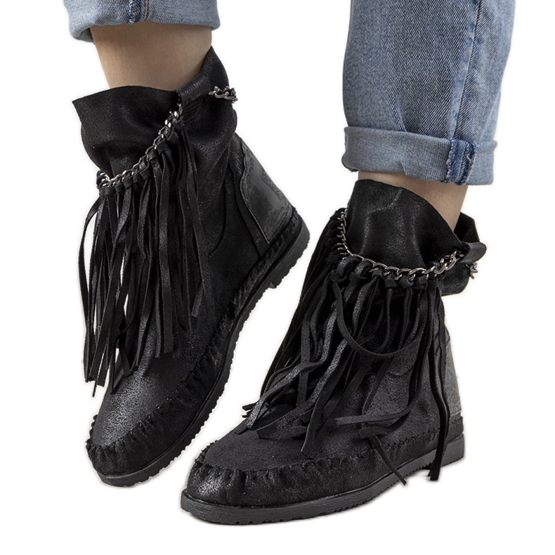 Stivali da donna neri nello stile di boho Maral nero