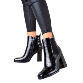 Bestelle Stivali classici con tacco alto nero