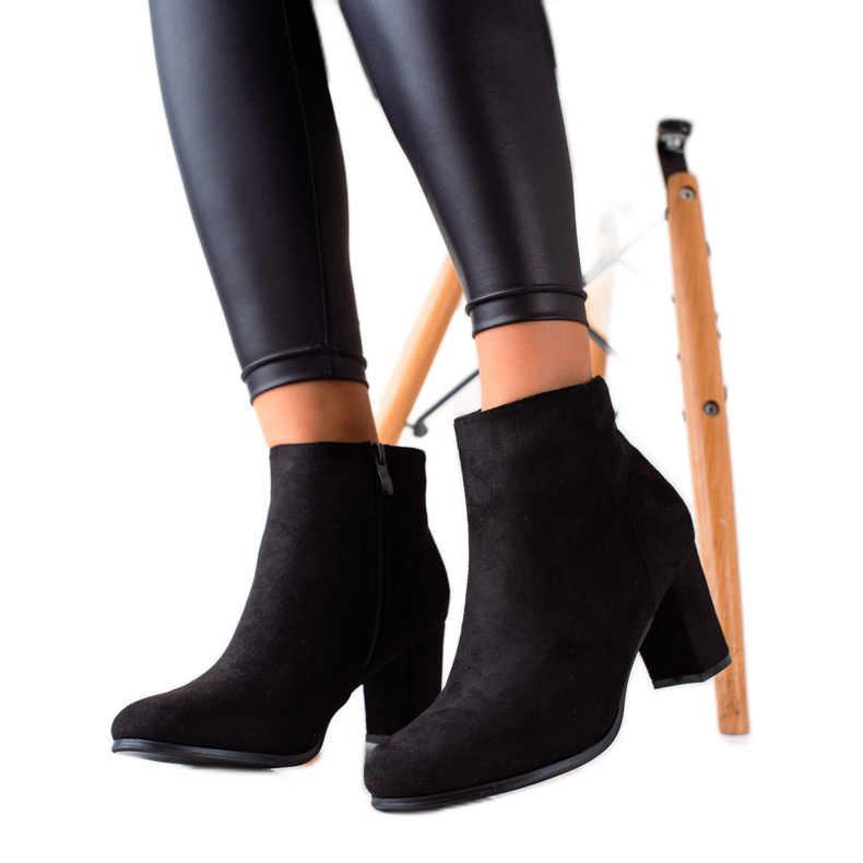 TRENDI Stivaletti casual in pelle scamosciata nero