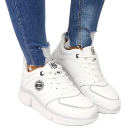 Scarpe sportive sulla piattaforma Big Star W II274314 bianco bianca