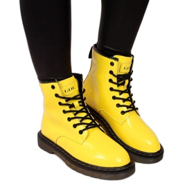 Stivali in pelle laccata Goe W II2N4054 giallo