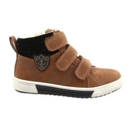 Scarpe sportive isolate con pelliccia American Club GC24/21 DK.Camel marrone