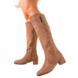 TRENDI Comodi stivali beige marrone