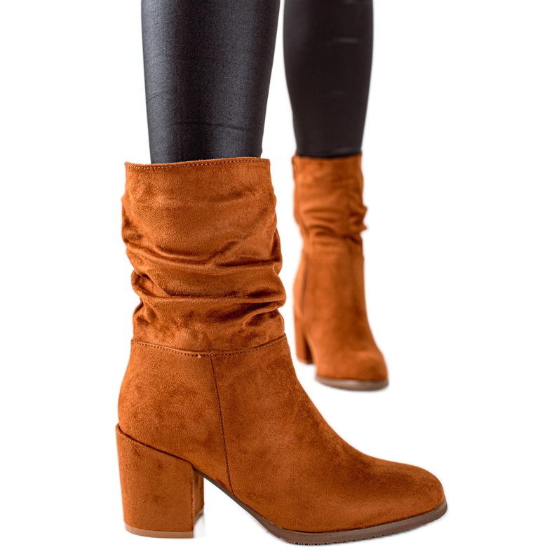 Evento Stivali alti alla moda marrone