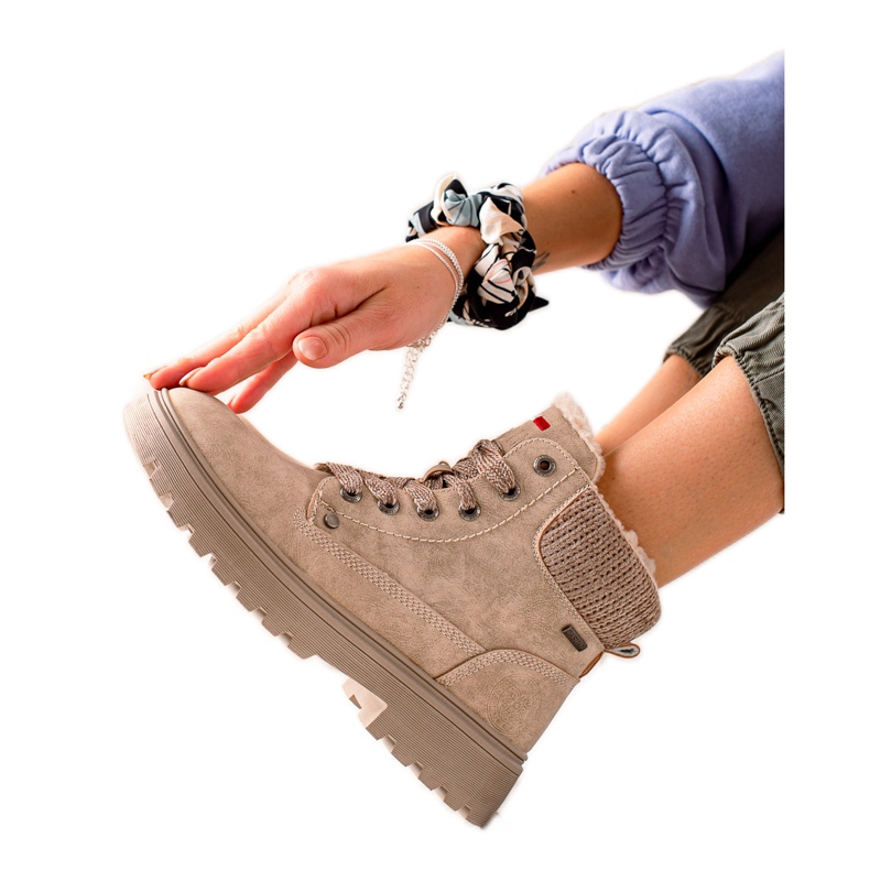 Goodin Trappers beige con pelle di pecora