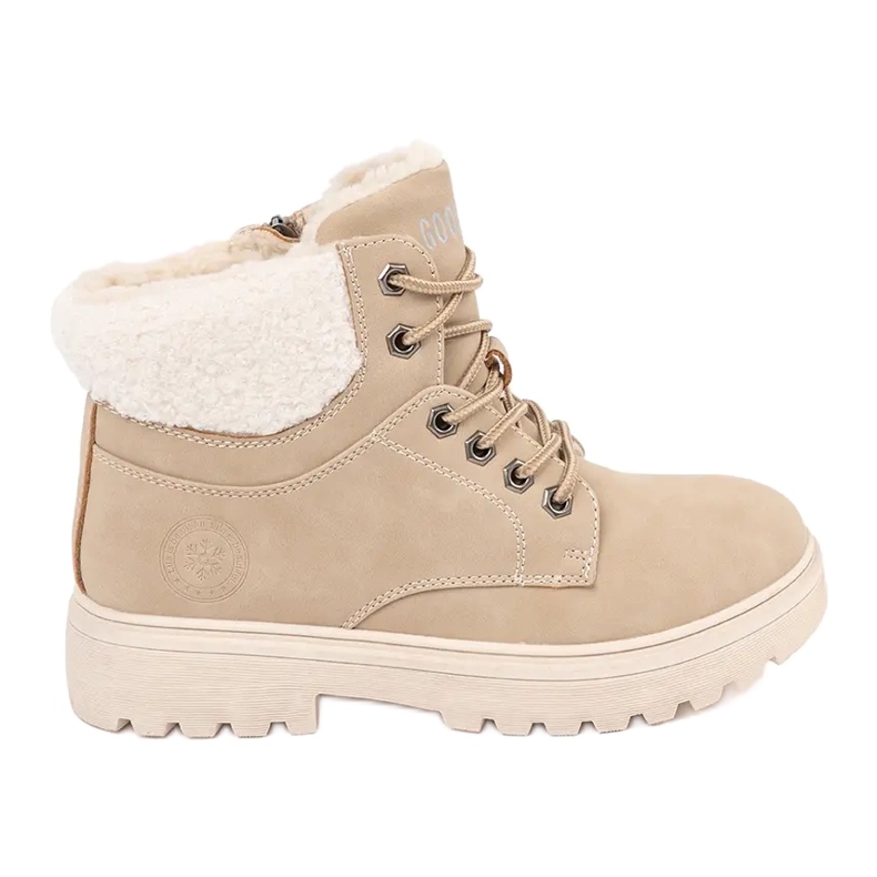 Trapper alla moda realizzati in ecopelle beige