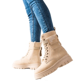 TRENDI Trappers beige con una tasca