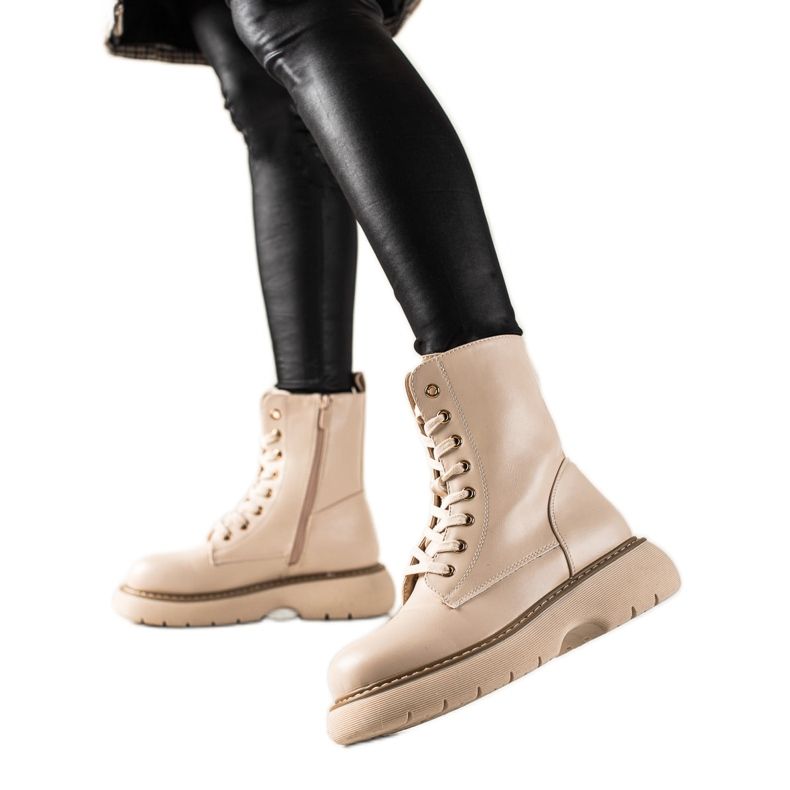 TRENDI Borse beige sulla piattaforma