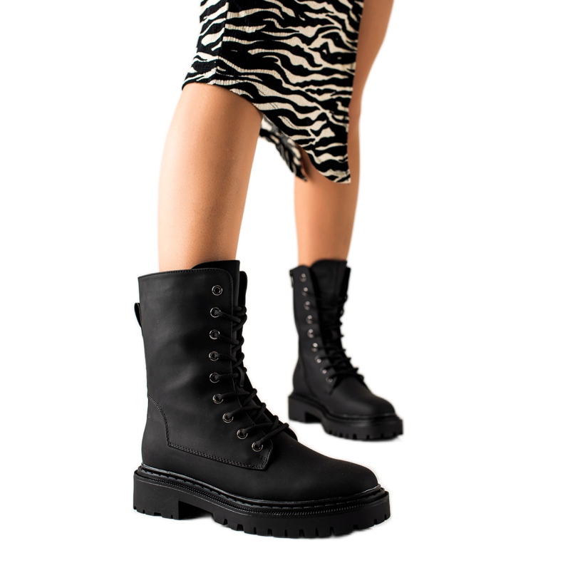 Erynn Classic Black Lace-up Workers nero