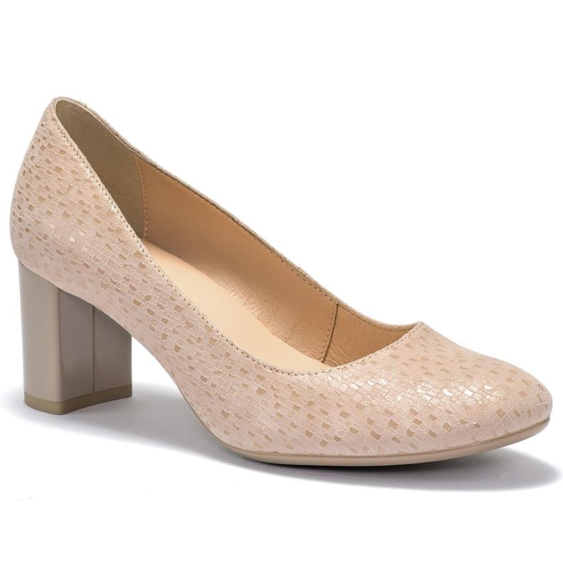 Marco Shoes Scarpe Marco beige lisce e comode