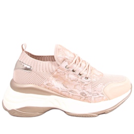 Judit Champagne Trainer rosa