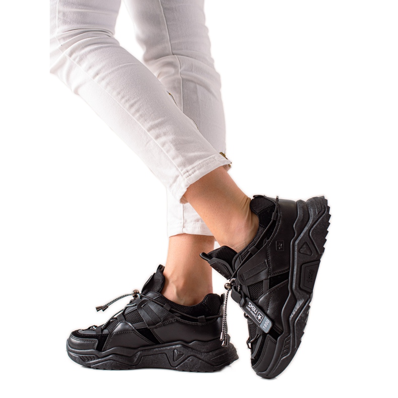 Evento Scarpe da ginnastica nere alla moda nero