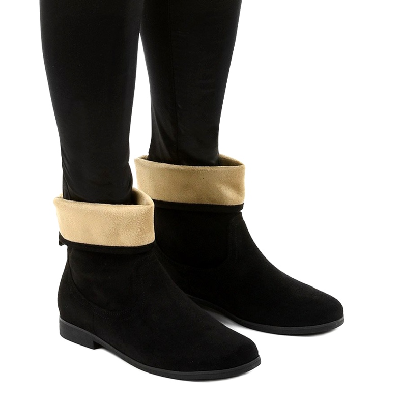 Stivali slip-on Islevine in simil camoscio nero
