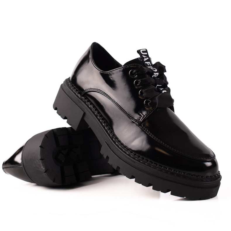 La.Fi Scarpe alla moda con lacci nero