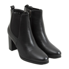 Stivali classici con tacco alto di Elvira Black nero