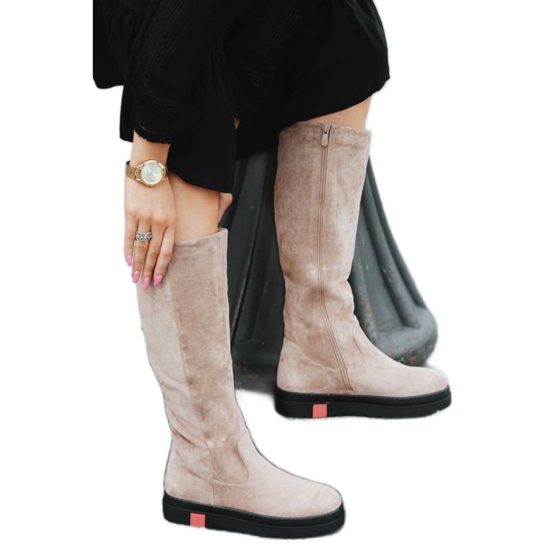 Stivali beige su zeppa Lea coperta