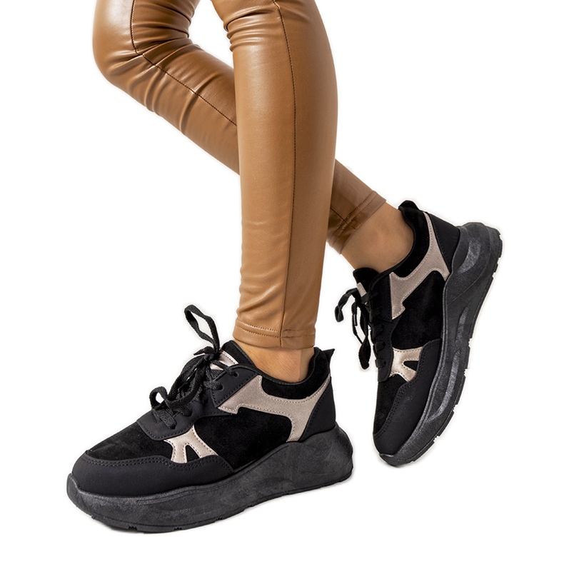 Sneakers nere con accenti Davis dorati nero