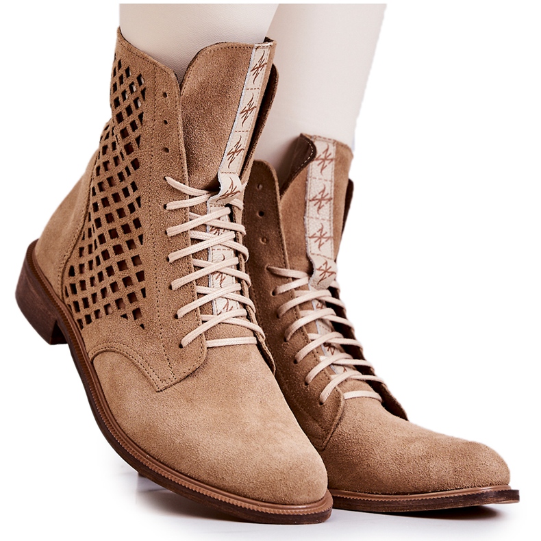 Stivaletti in pelle traforati legati Nicole Camel 2696 marrone