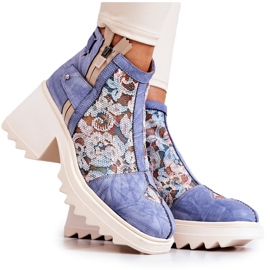 Stivali in pelle su una massiccia posta Maciejka Blue 05325-06