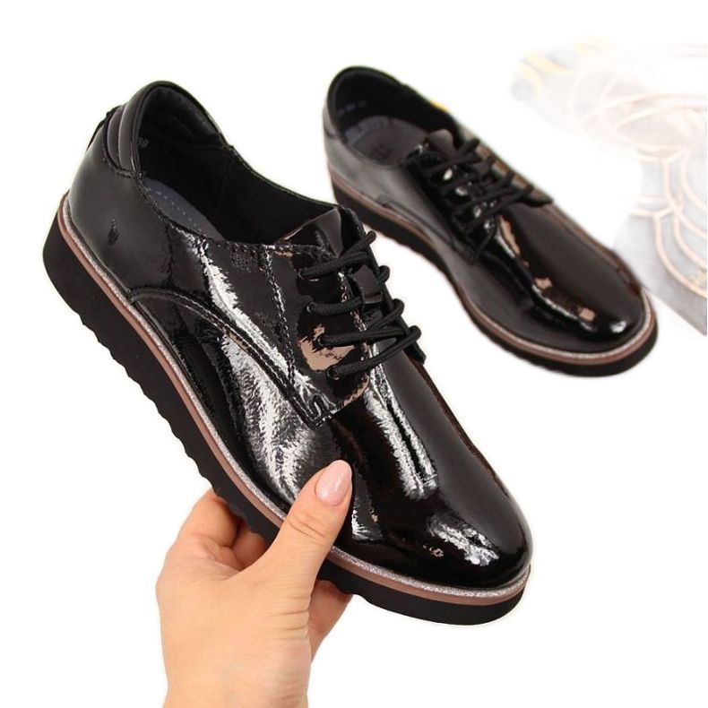 Scarpa in pelle laccata Filippo W PAW174 nera nero