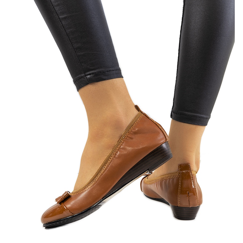 Ballerine marroni sulla zeppa Rees marrone