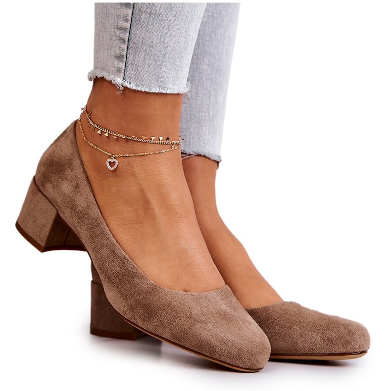 Décolleté In Pelle Scamosciata Su Una Barra Sergio Leone PB291 Beige