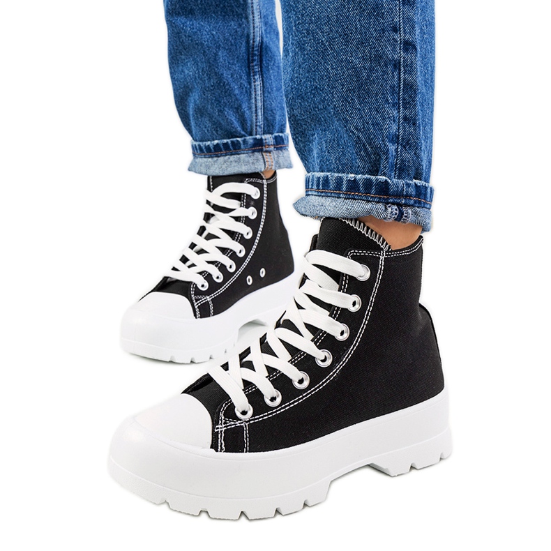 Sneakers nere su suola alta Berrios nero