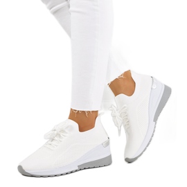 Sneakers bianche sulla zeppa Sabelia bianco