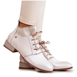 Stivali da donna Pelle Maciejka Beige chiaro 04744-22