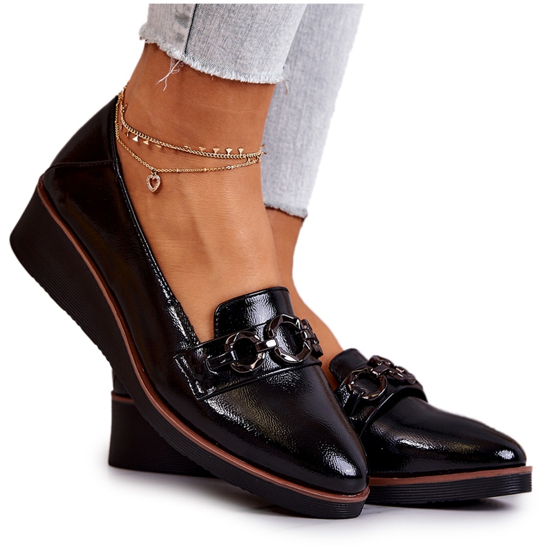 Vinceza Scarpe con zeppa in vernice nera Melodies nero