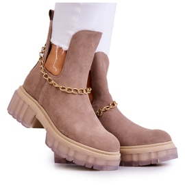 Stivaletti in pelle scamosciata alla moda con un taglio beige Forget Me