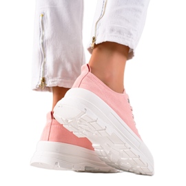 TRENDI Sneakers rosa sulla piattaforma