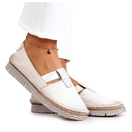 Mocassini da donna in pelle Maciejka 05432-22 Beige chiaro
