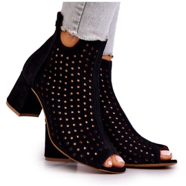 Stivali in pelle traforati Maciejka 05420-43 Nero