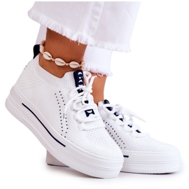 Scarpe sportive da donna sneakers GOE JJ2N4164 Bianche bianco